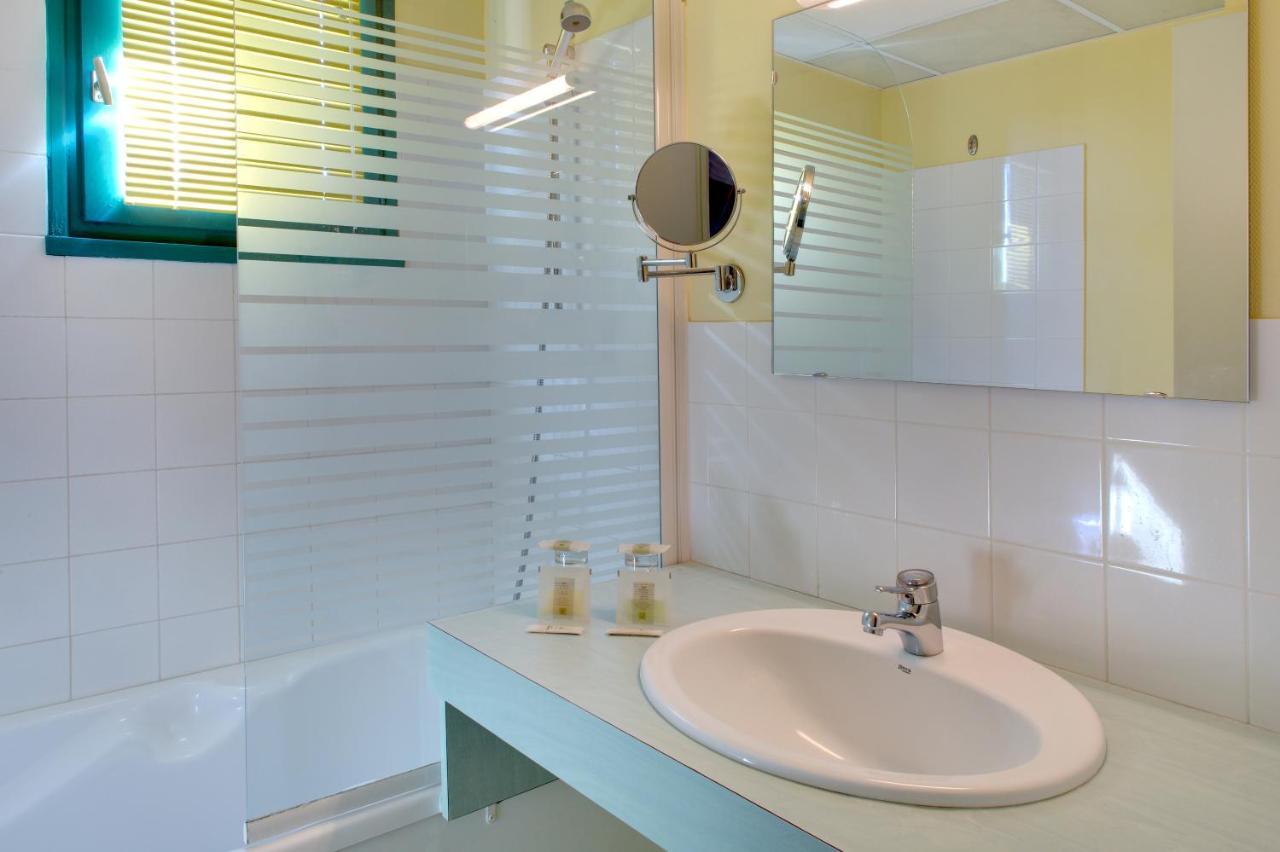 Saint-Yorre Logis L'Auberge Bourbonnaise מראה חיצוני תמונה