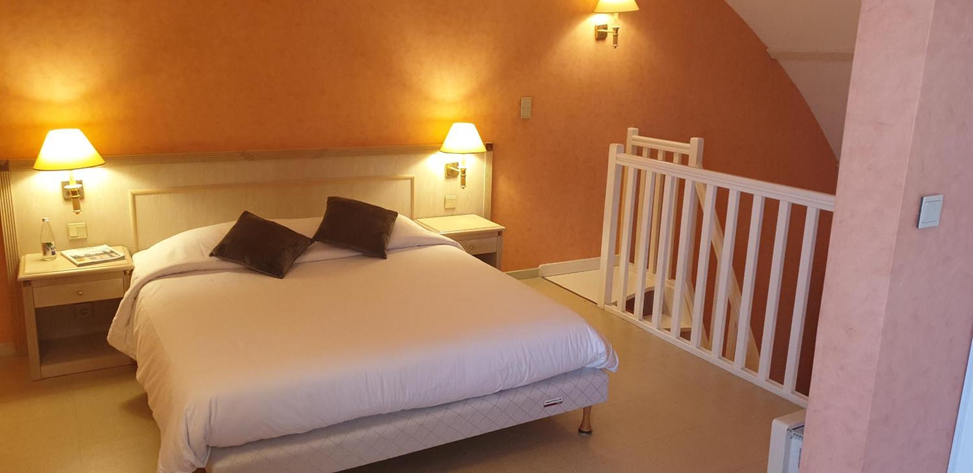 Saint-Yorre Logis L'Auberge Bourbonnaise מראה חיצוני תמונה