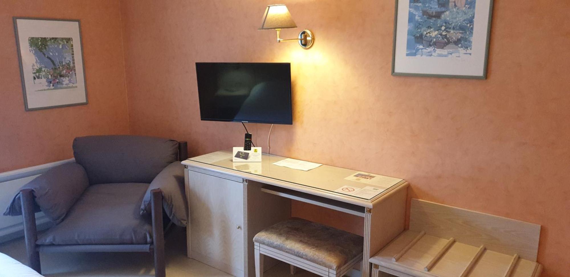 Saint-Yorre Logis L'Auberge Bourbonnaise מראה חיצוני תמונה