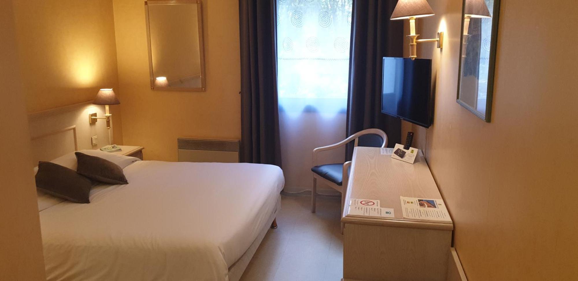 Saint-Yorre Logis L'Auberge Bourbonnaise מראה חיצוני תמונה