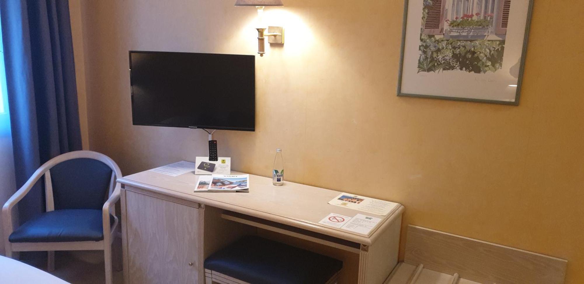 Saint-Yorre Logis L'Auberge Bourbonnaise מראה חיצוני תמונה