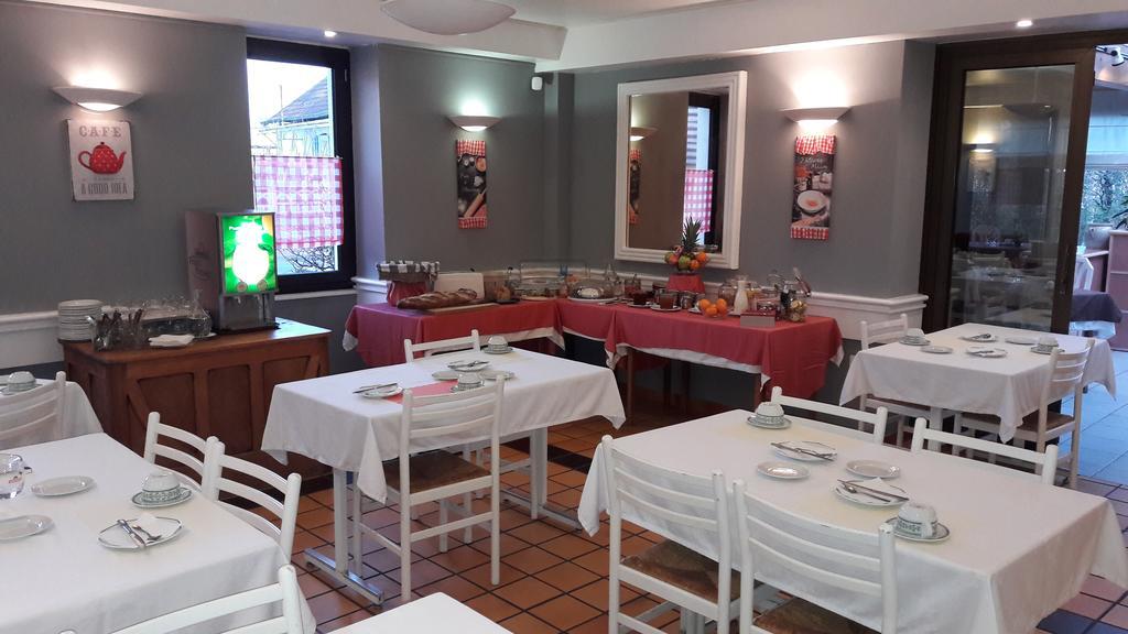 Saint-Yorre Logis L'Auberge Bourbonnaise מראה חיצוני תמונה