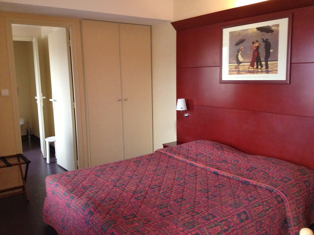Saint-Yorre Logis L'Auberge Bourbonnaise מראה חיצוני תמונה